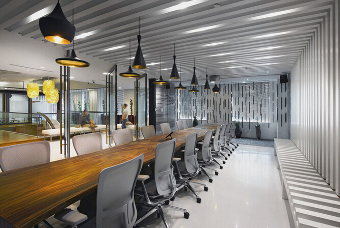 安靜的常規辦公空間設計