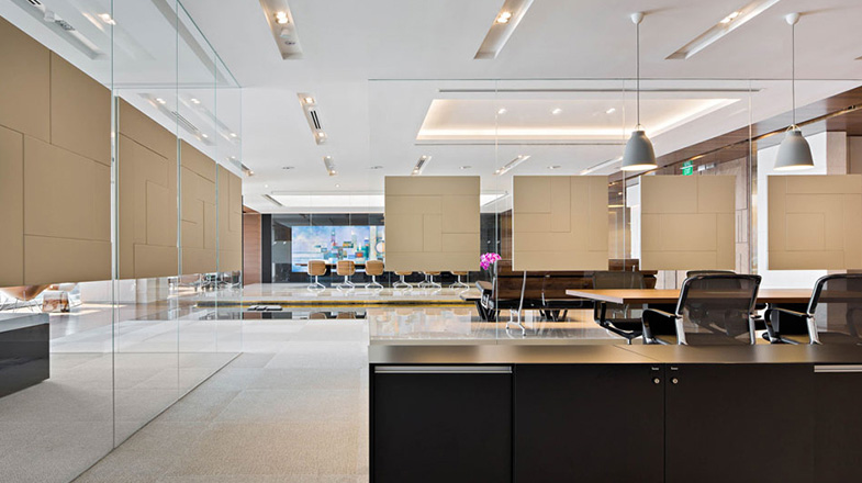 盡顯純凈的時尚辦公空間