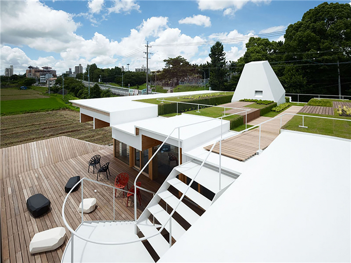 日本DEN-EN办公室设计：如豪宅般的舒适
